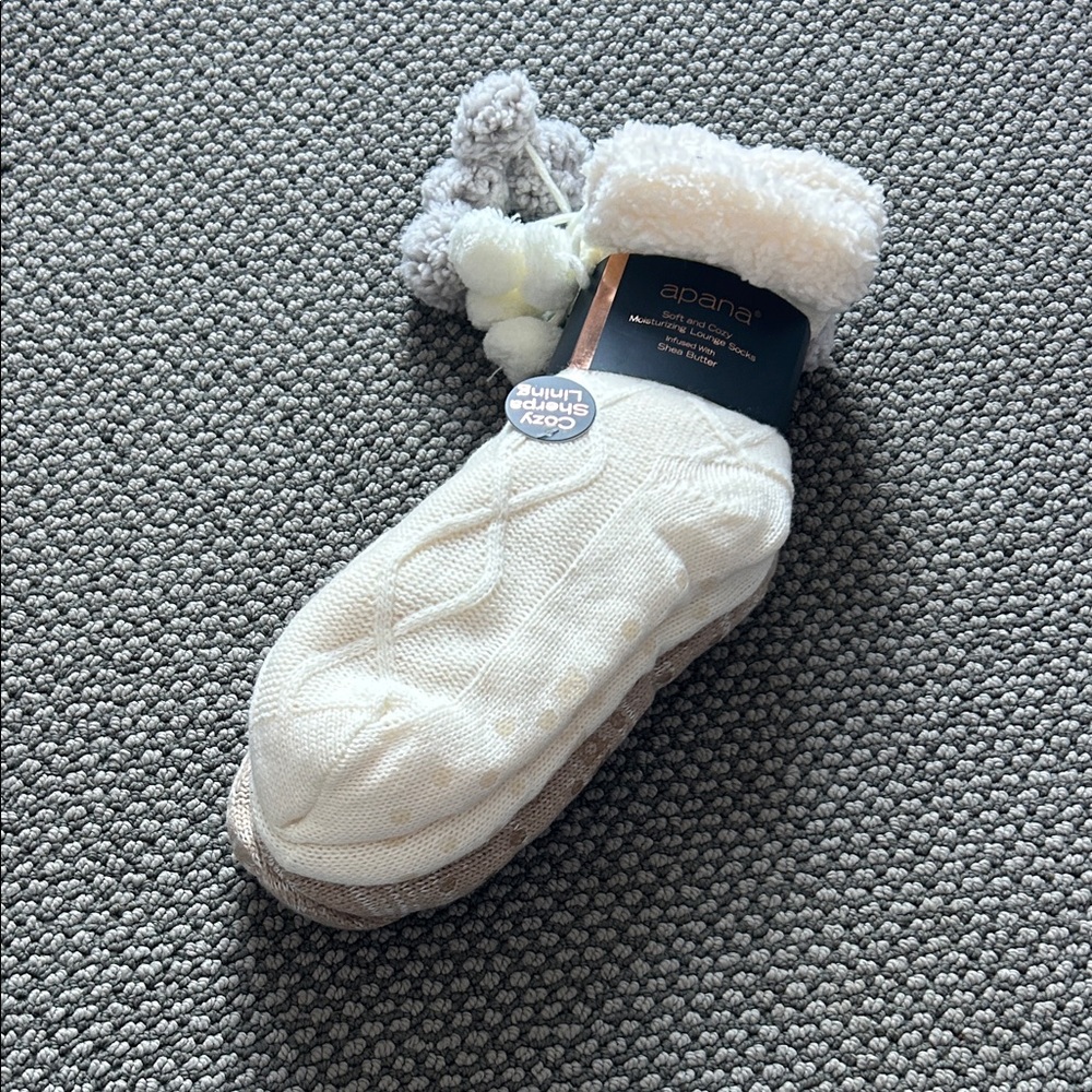 Apana Beige/Cream Knit Slipper Socks